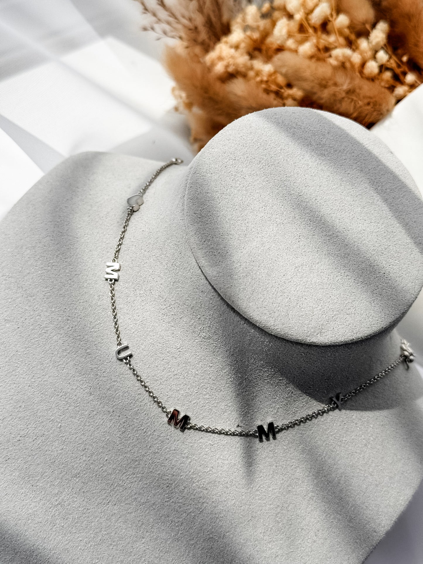 Mama Necklace