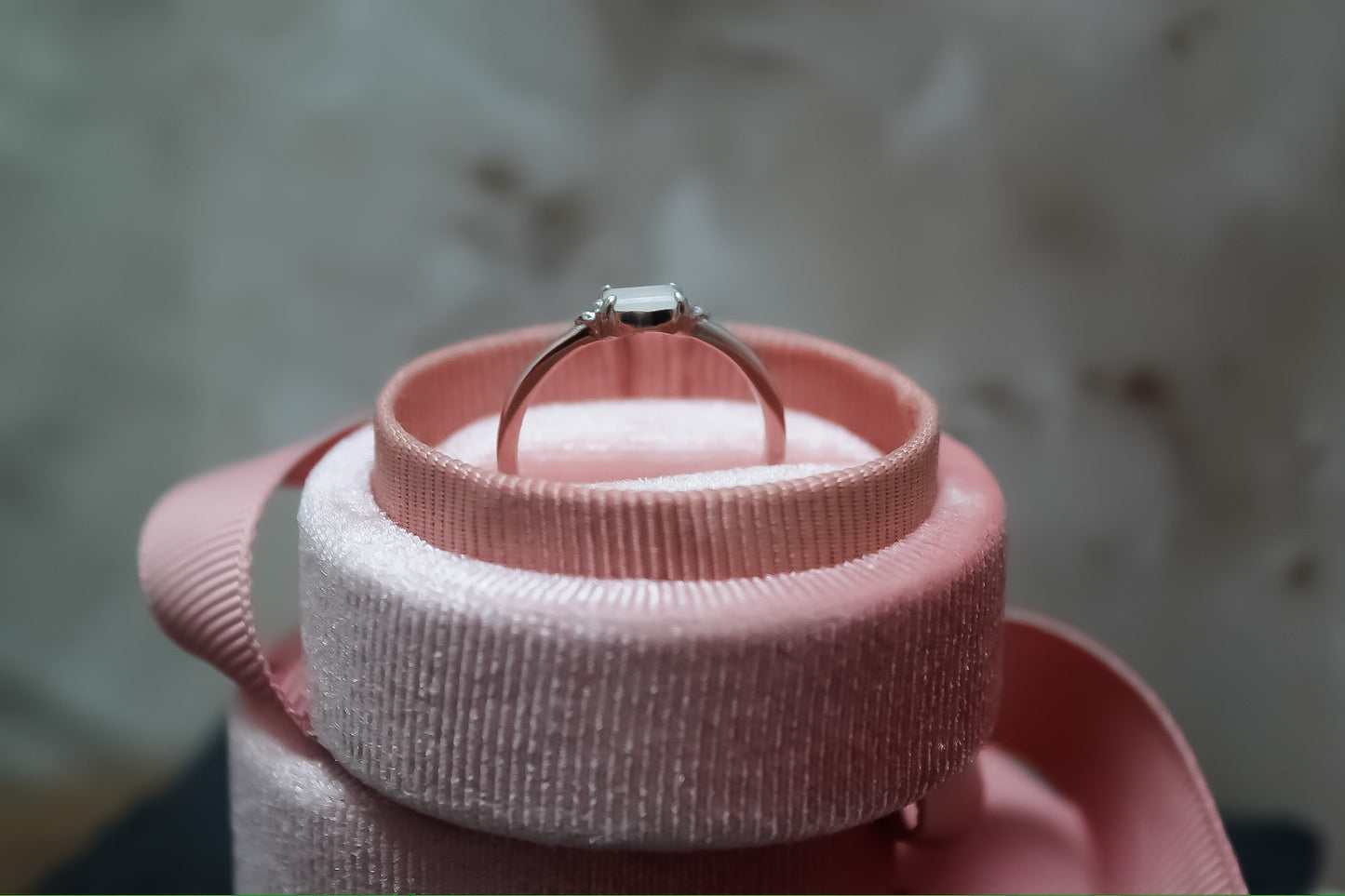 Lila Emerald Ring
