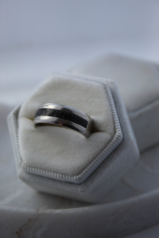Men's Single Channel Ring